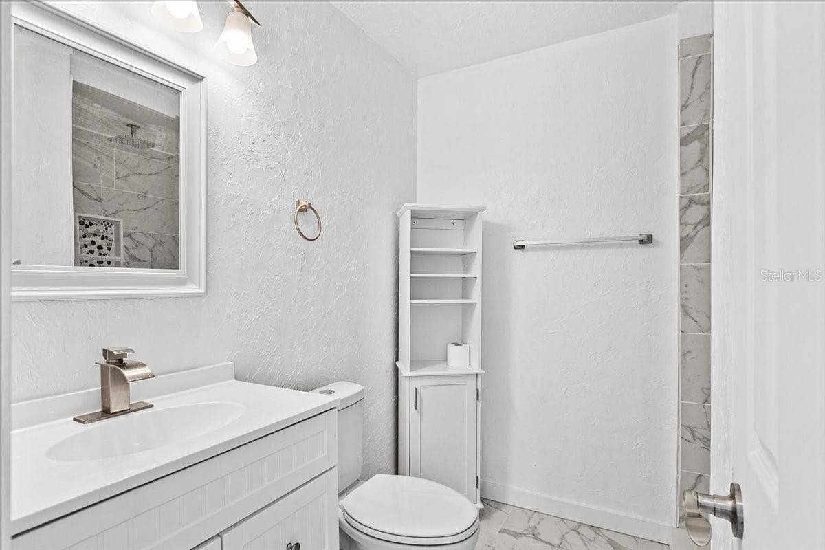 Single Family Residence at 6243 CARLTON AVE, SARASOTA, photo 16 of 34