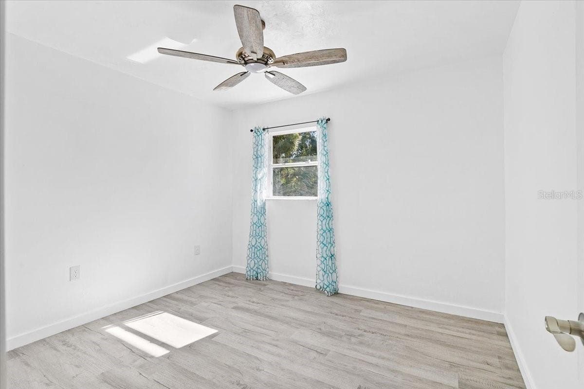 Single Family Residence at 6243 CARLTON AVE, SARASOTA, photo 17 of 34