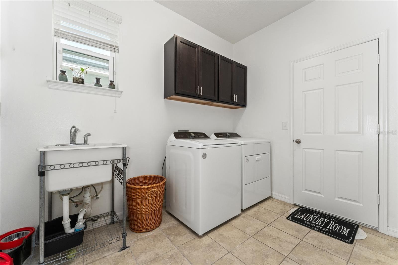 Single Family Residence at 6614 BRIDGEWATER VILLAGE RD, WINDERMERE, photo 16 of 45
