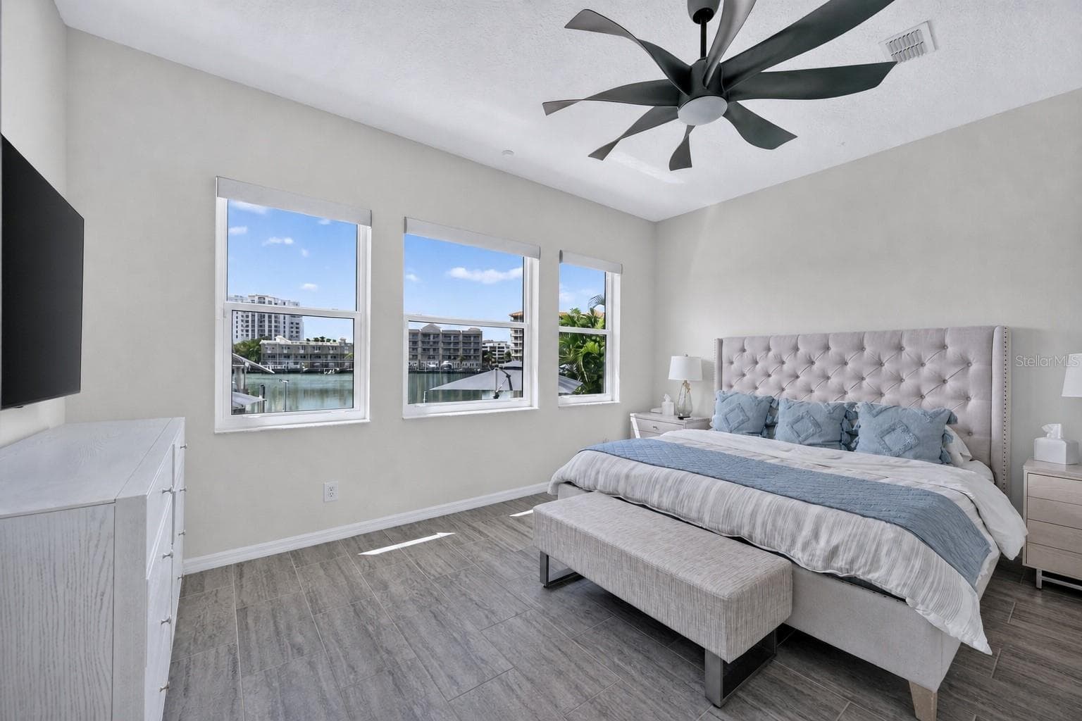 Single Family Residence at 141 BAYSIDE DR, CLEARWATER, photo 28 of 78