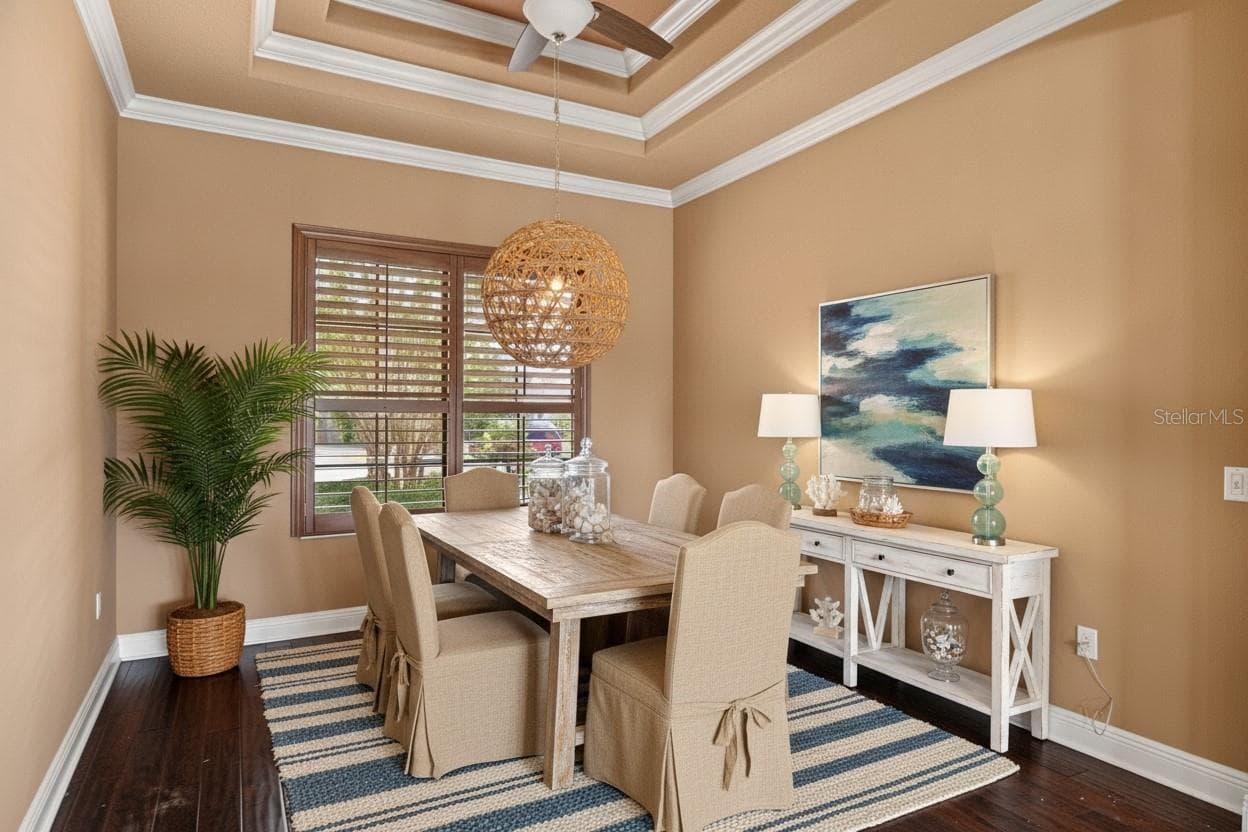 Dining room with double tray ceiling - 148 RANCHO MIRAGE DR, POINCIANA