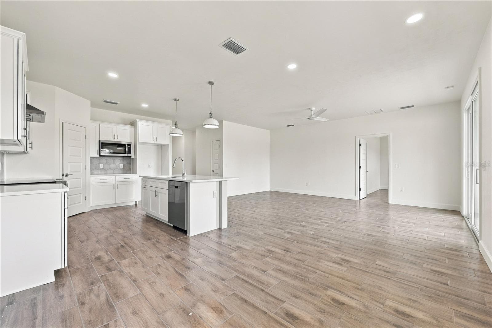 Single Family Residence at 1086 SW 67TH WAY, GAINESVILLE, photo 12 of 33