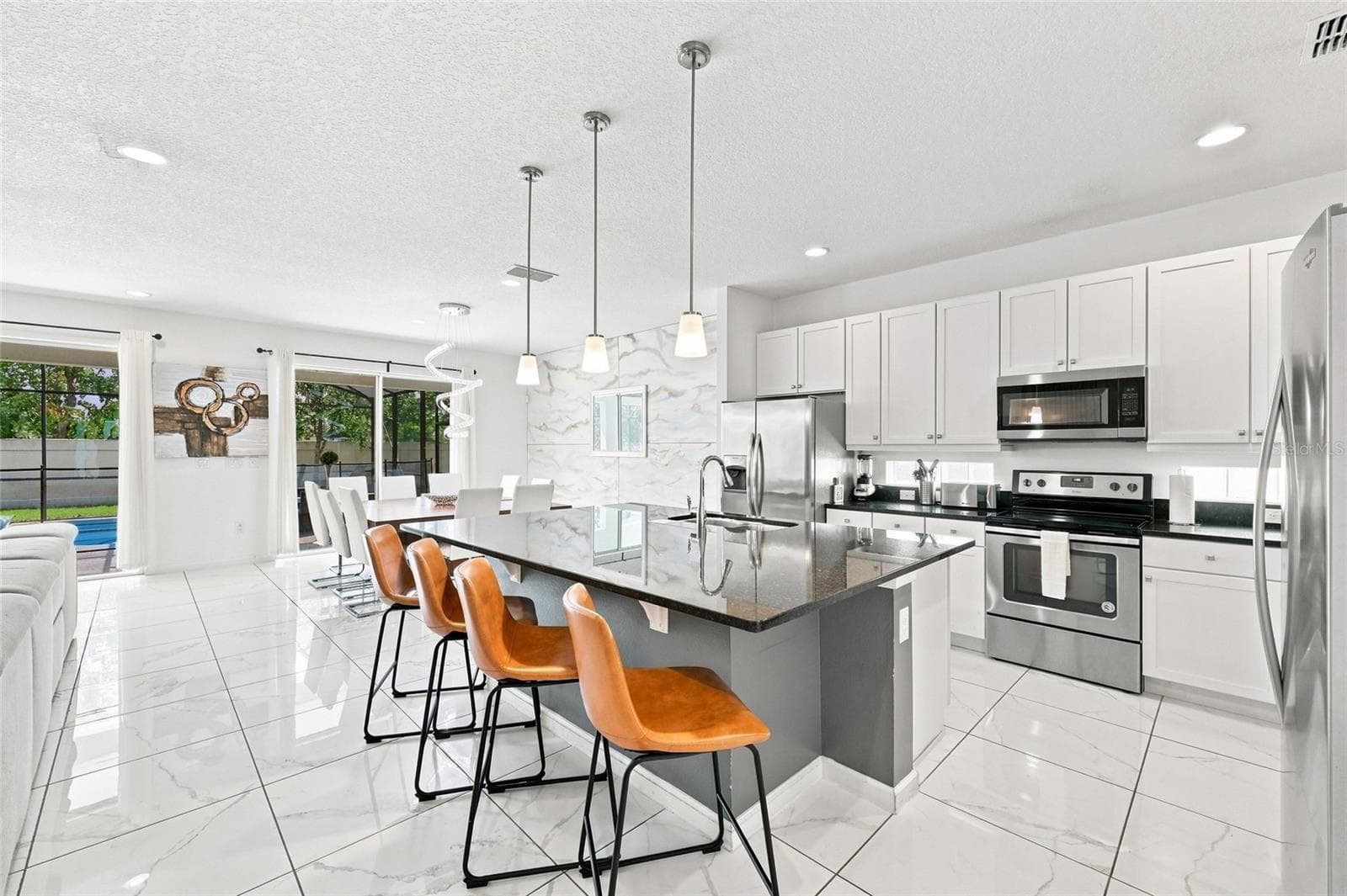 Single Family Residence at SONOMA RESORT AT TAPESTRY PH 1, KISSIMMEE, photo 17 of 92