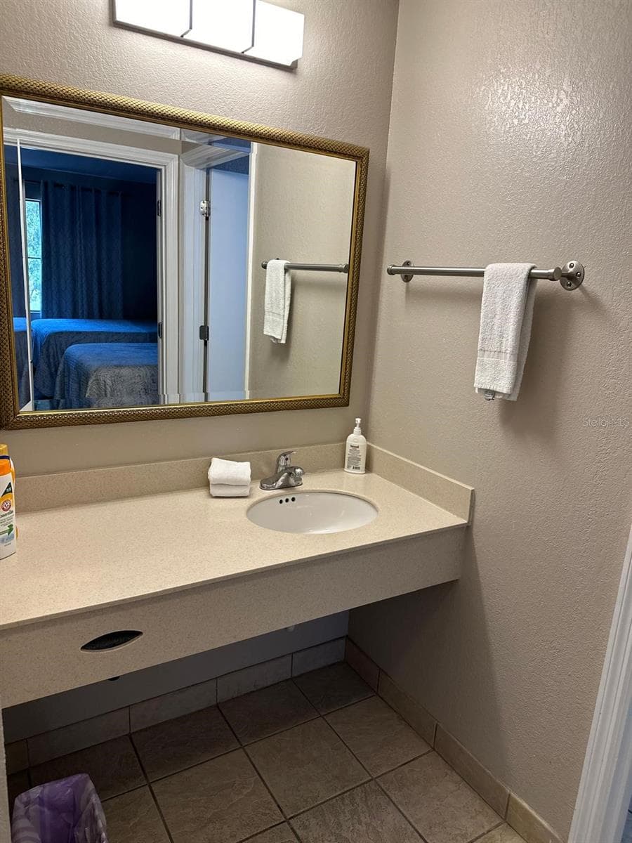 Condo - Hotel at 7601 CANADA AVE #201, ORLANDO, photo 9 of 14