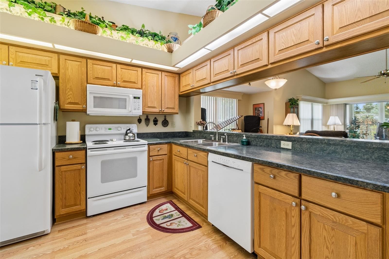 Kitchen - 5213 LOCHMEAD TER, ZEPHYRHILLS