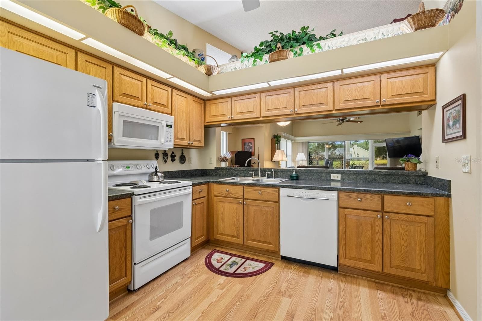 Kitchen - 5213 LOCHMEAD TER, ZEPHYRHILLS