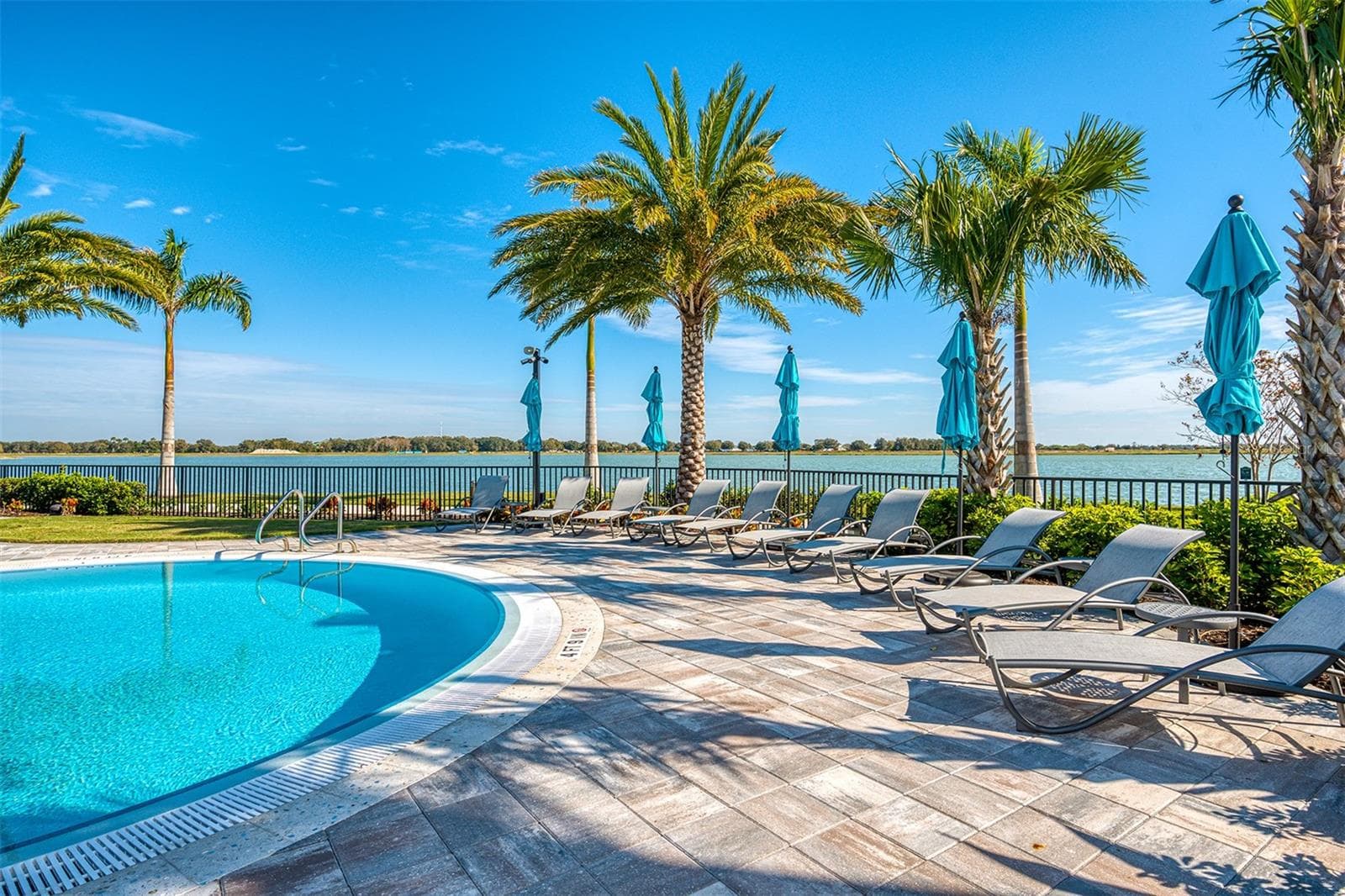 Single Family Residence at 7997 GRANDE SHORES DR, LAKEWOOD RANCH, photo 70 of 89