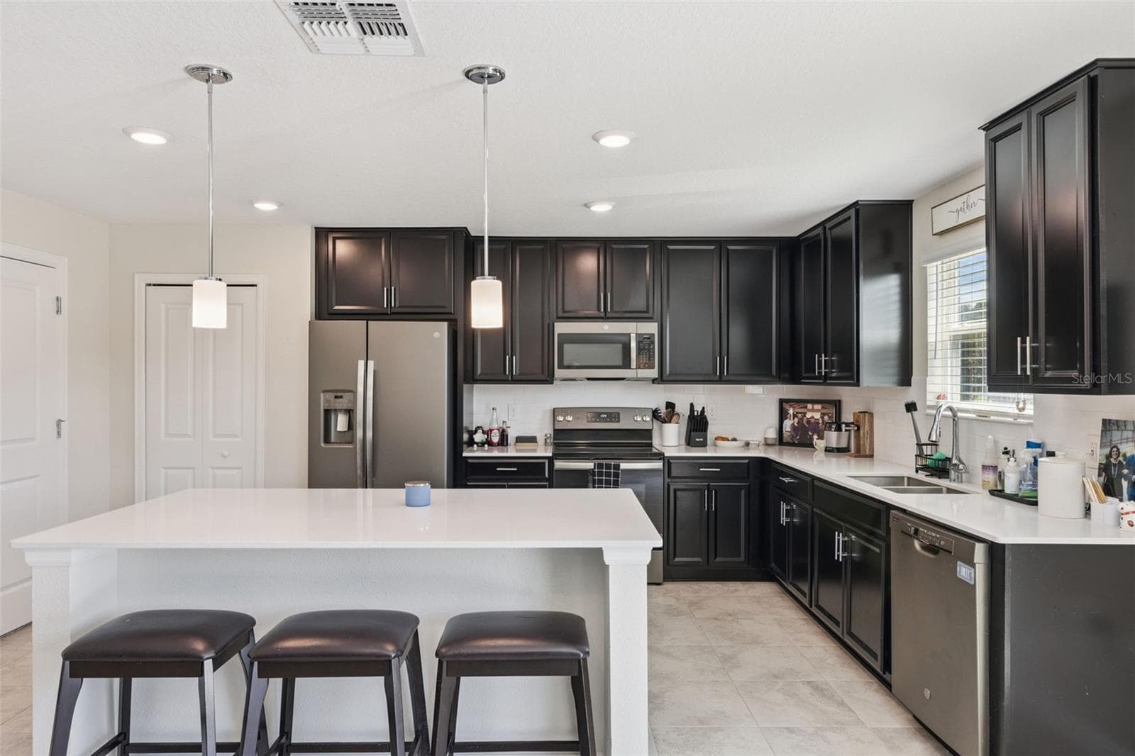 Single Family Residence at 5478 LIMESTONE ST, MOUNT DORA, photo 13 of 38