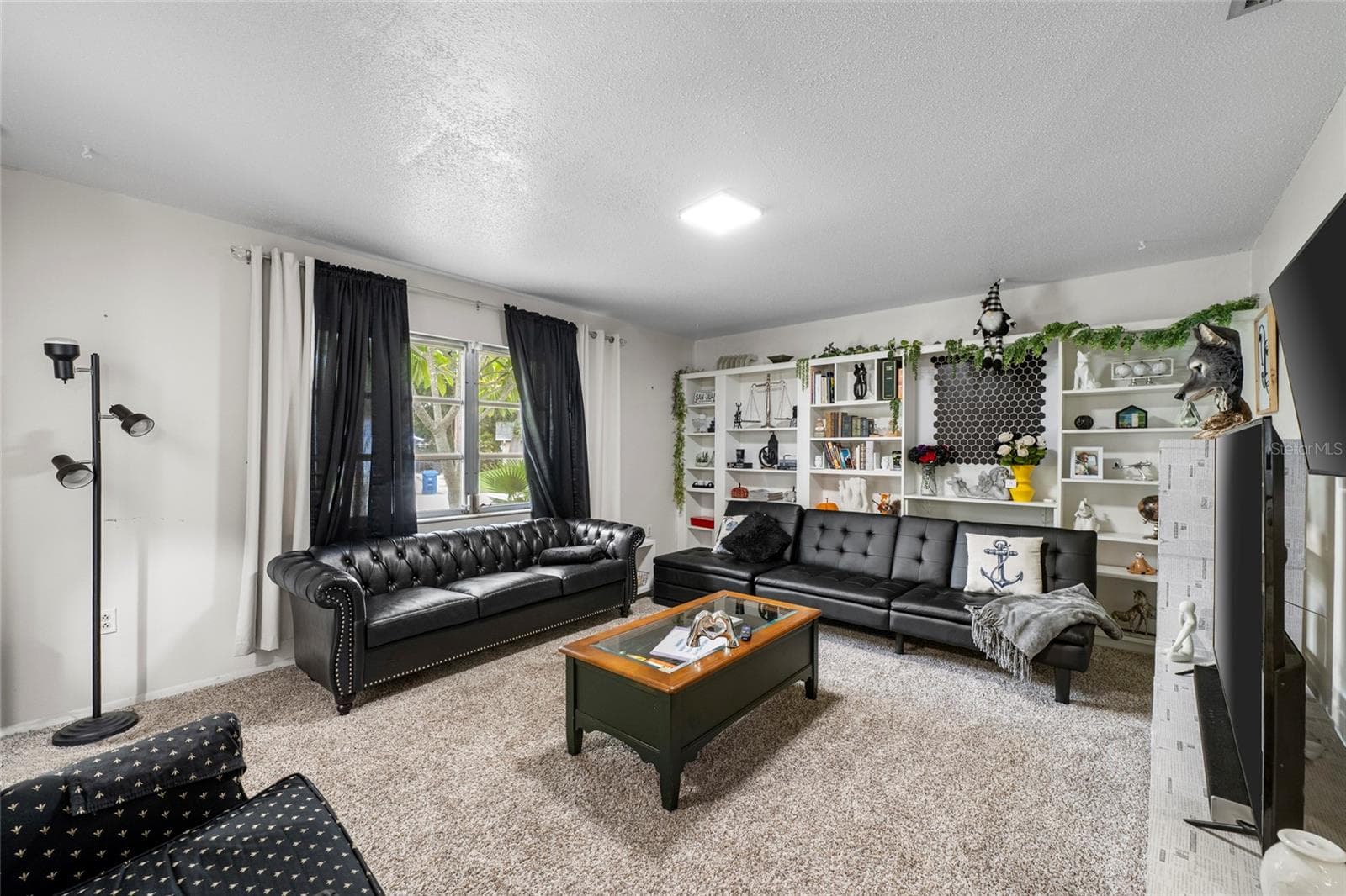 Living Room - 4594 PARNELL DR, SARASOTA