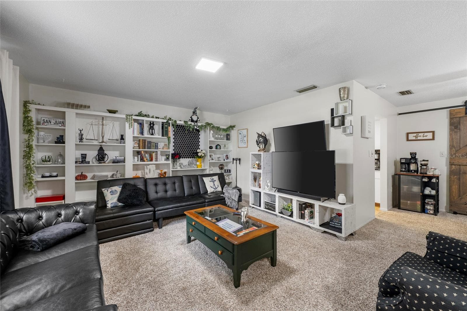Living Room - 4594 PARNELL DR, SARASOTA