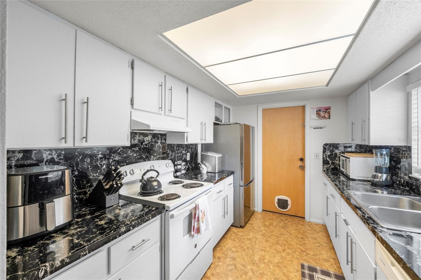 Kitchen - 4594 PARNELL DR, SARASOTA