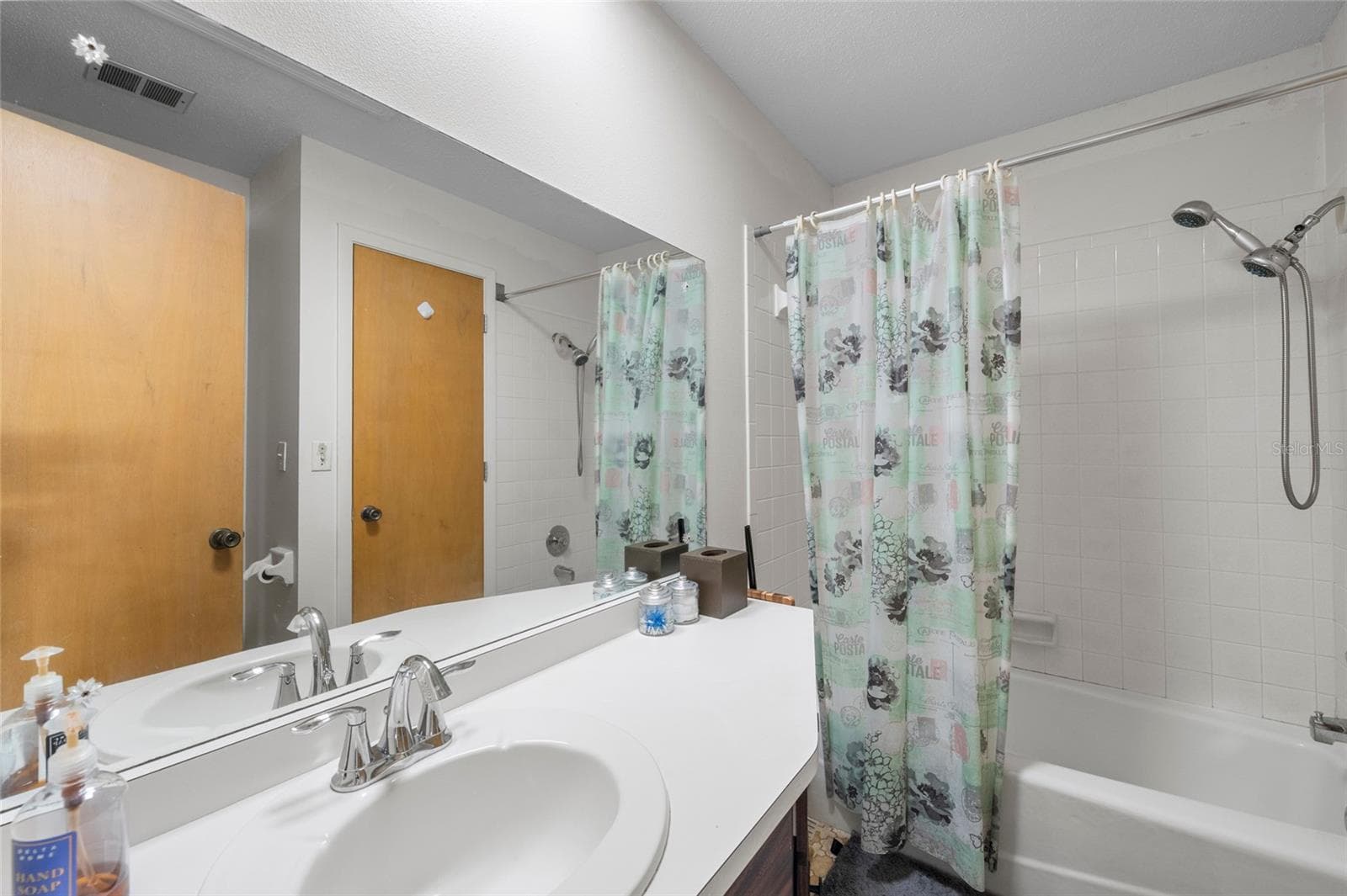 Full Bath - 4594 PARNELL DR, SARASOTA