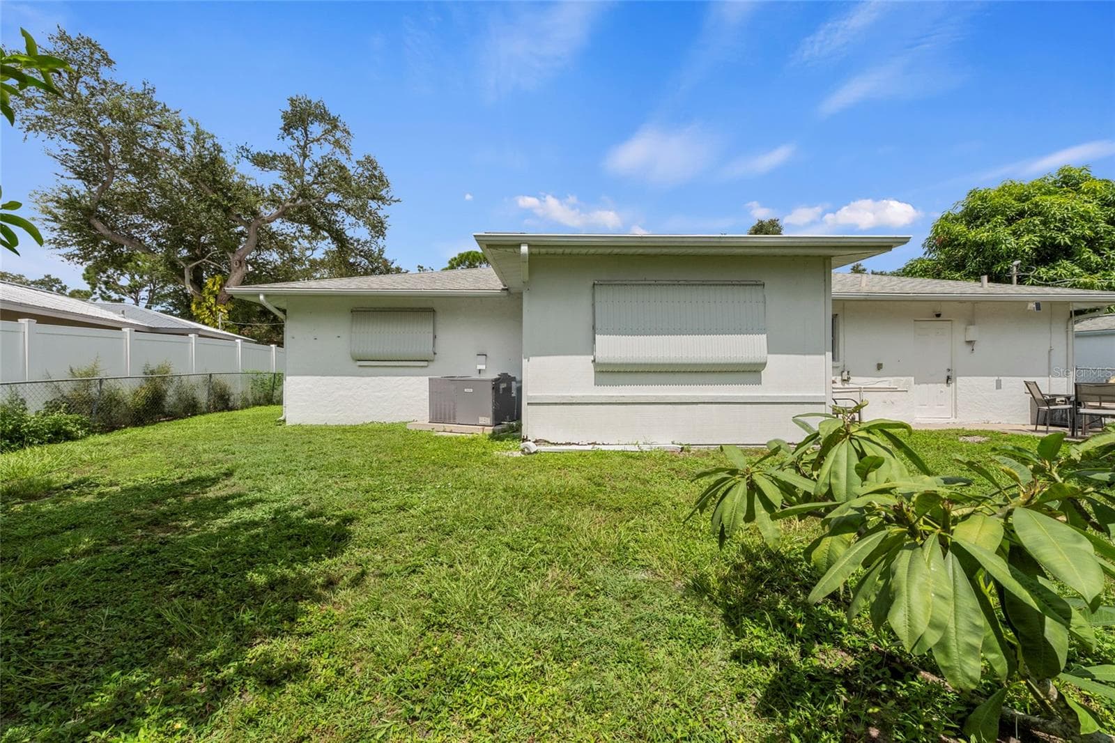 Back Exterior - 4594 PARNELL DR, SARASOTA