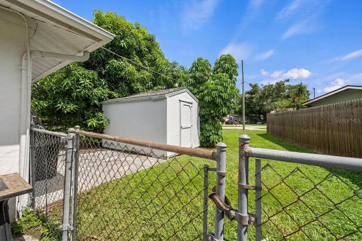 Side Shed - 4594 PARNELL DR, SARASOTA