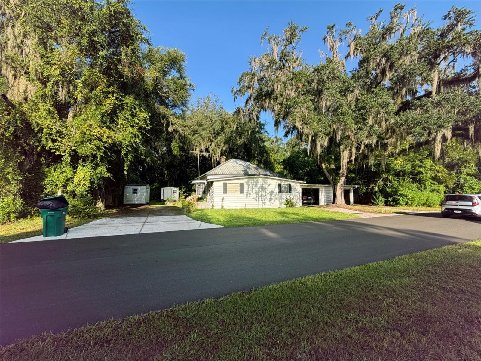 323 S OLD WIRE RD