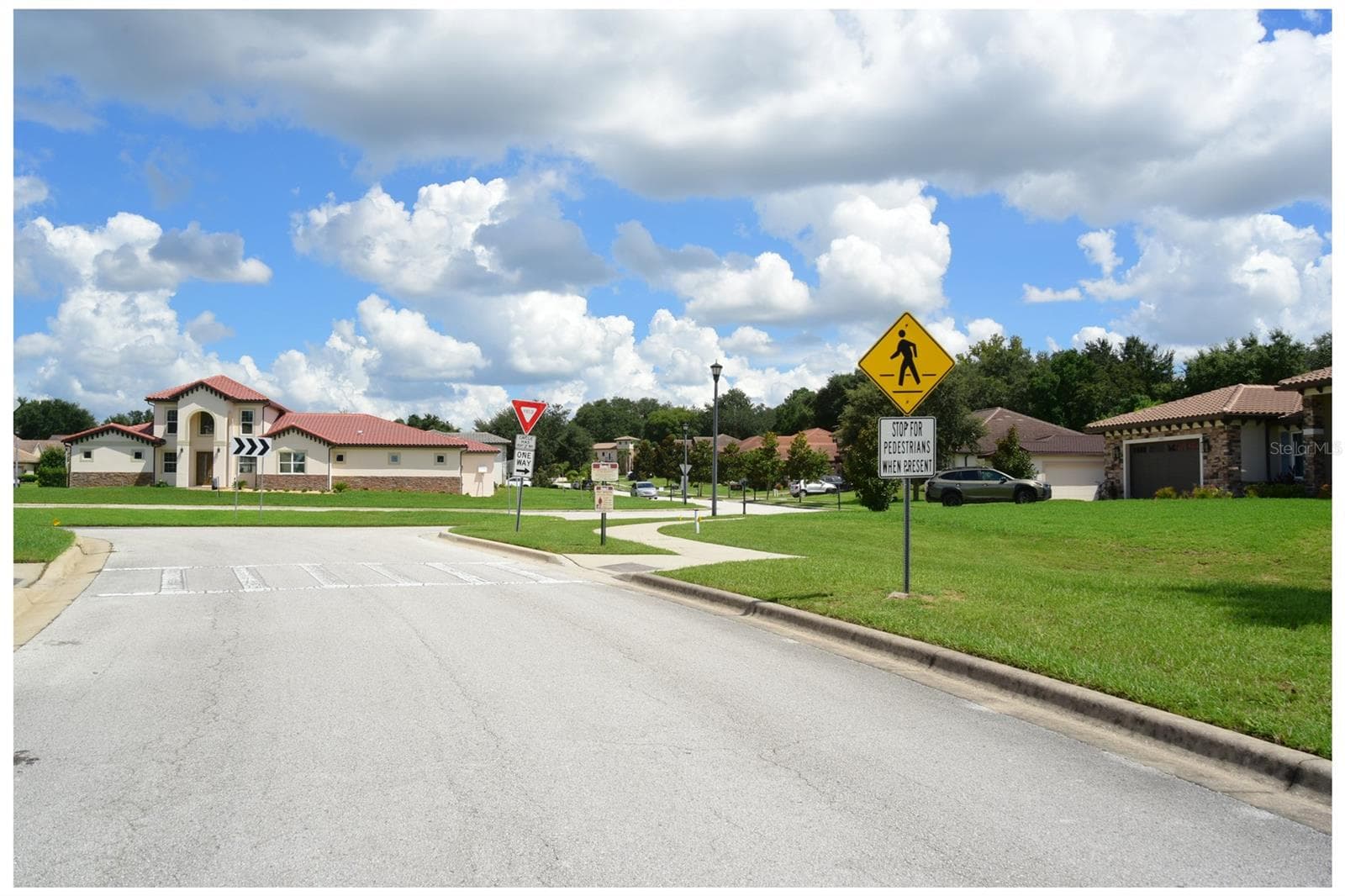inside neighborhood - 12914 BRUNELLO CIR, CLERMONT