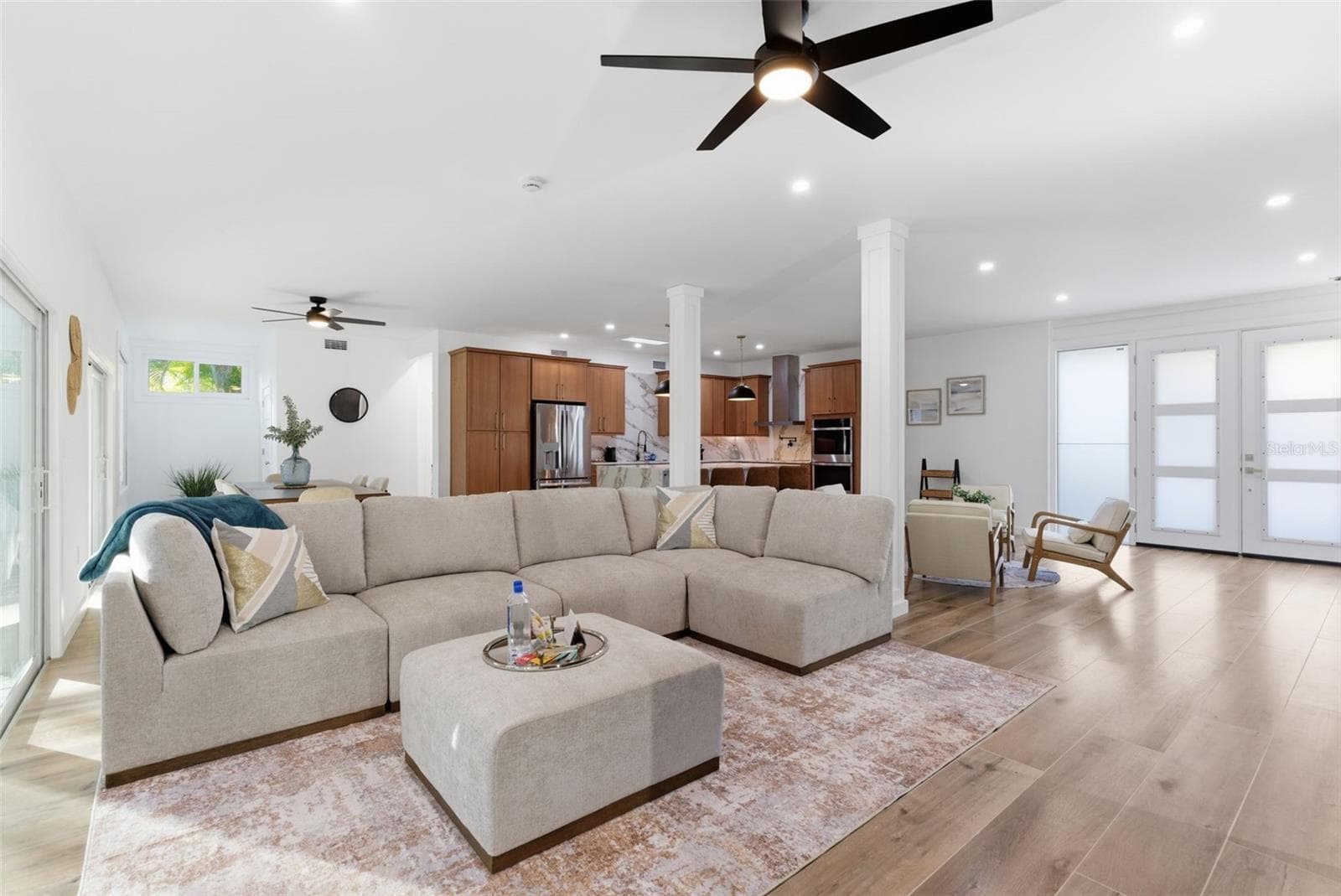 Single Family Residence at 4879 COMMONWEALTH DR, SARASOTA, photo 10 of 39