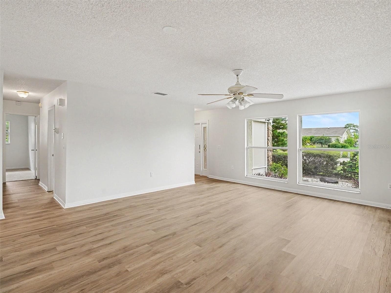 Single Family Residence at 1513 NEW BEDFORD DR, SUN CITY CENTER, photo 6 of 30
