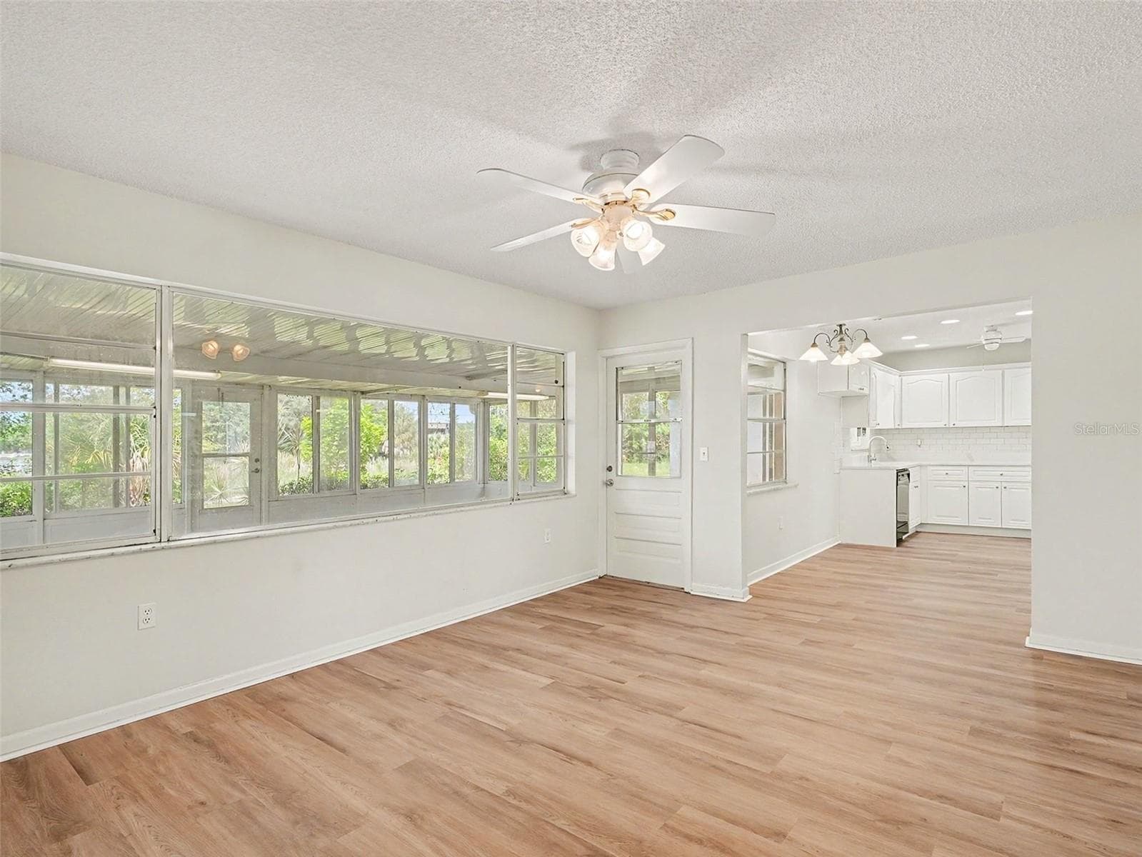 Single Family Residence at 1513 NEW BEDFORD DR, SUN CITY CENTER, photo 11 of 30