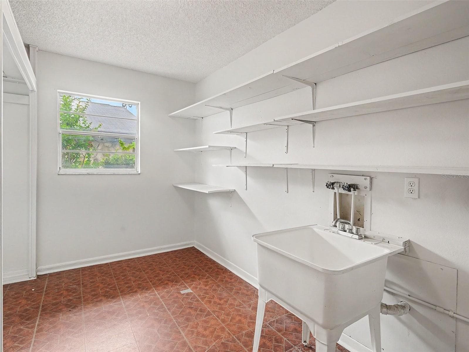 Single Family Residence at 1513 NEW BEDFORD DR, SUN CITY CENTER, photo 26 of 30