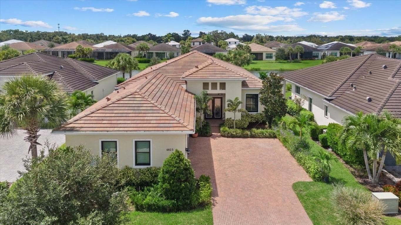 Single Family Residence at 4823 PASTEL CT, SARASOTA, photo 2 of 43