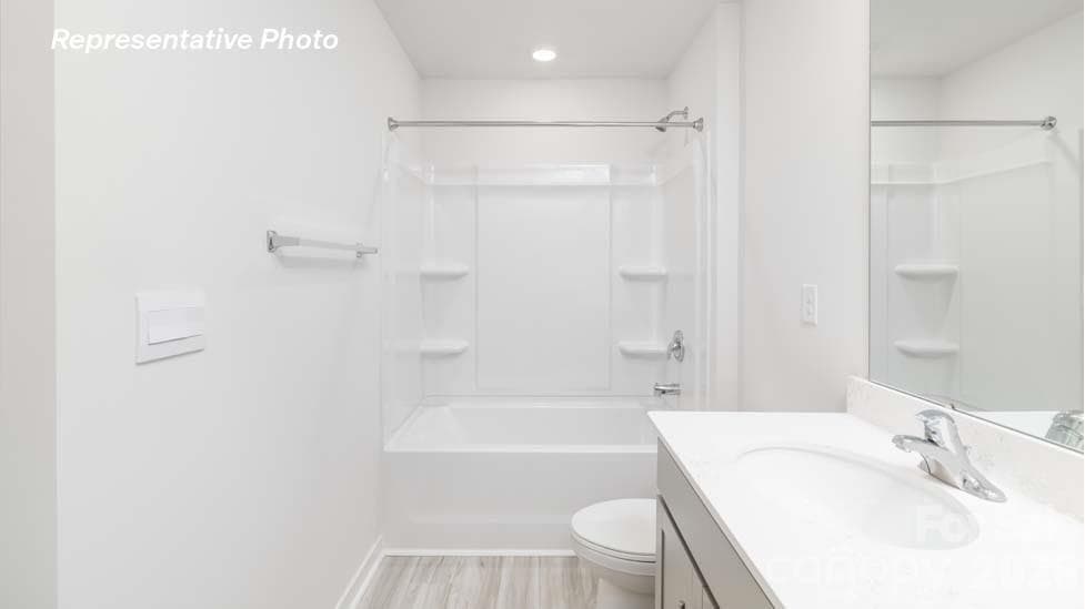 Single Family Residence at 5120 Parker Forest Road, Charlotte, photo 15 of 16