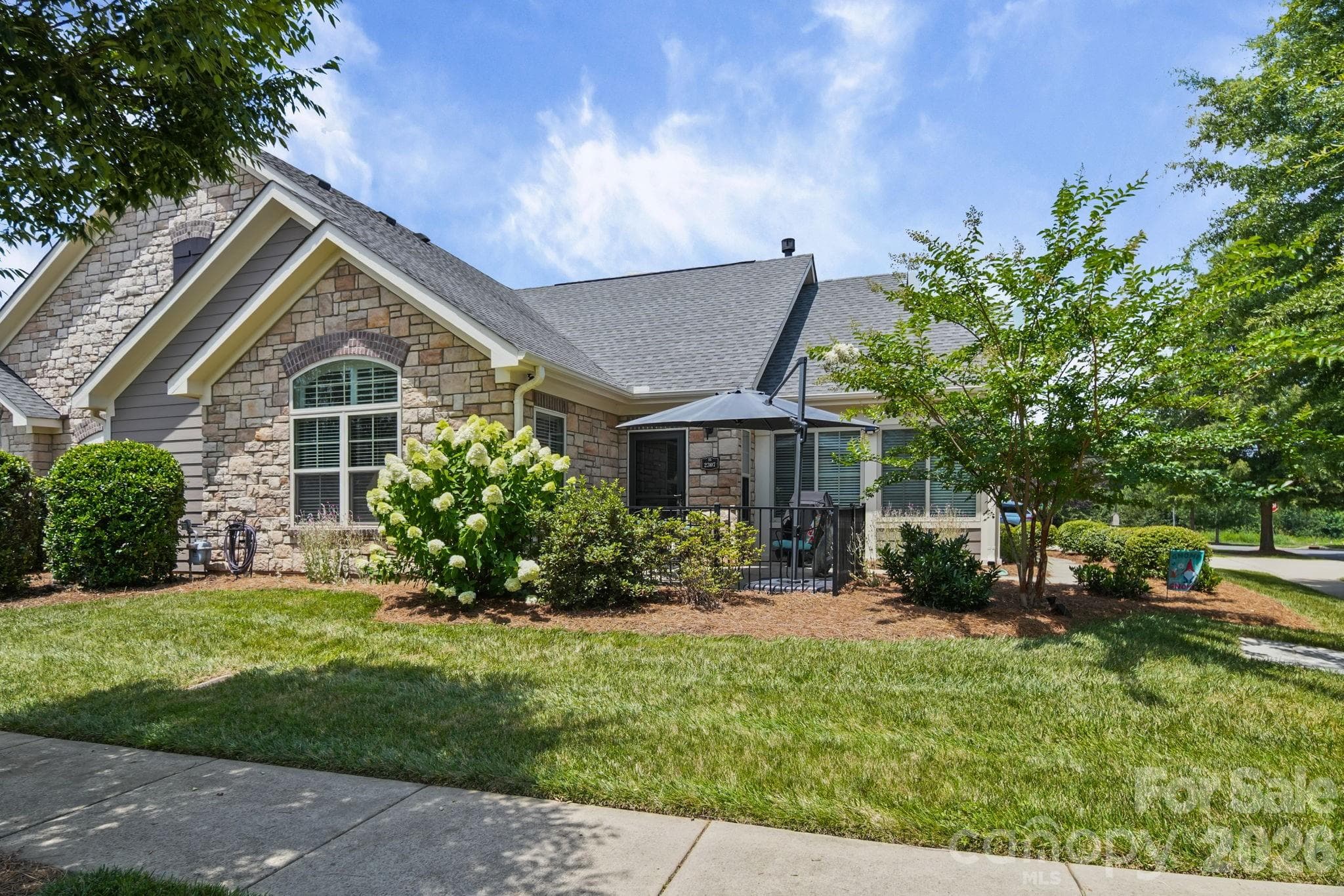 2307 Villa Oaks Court