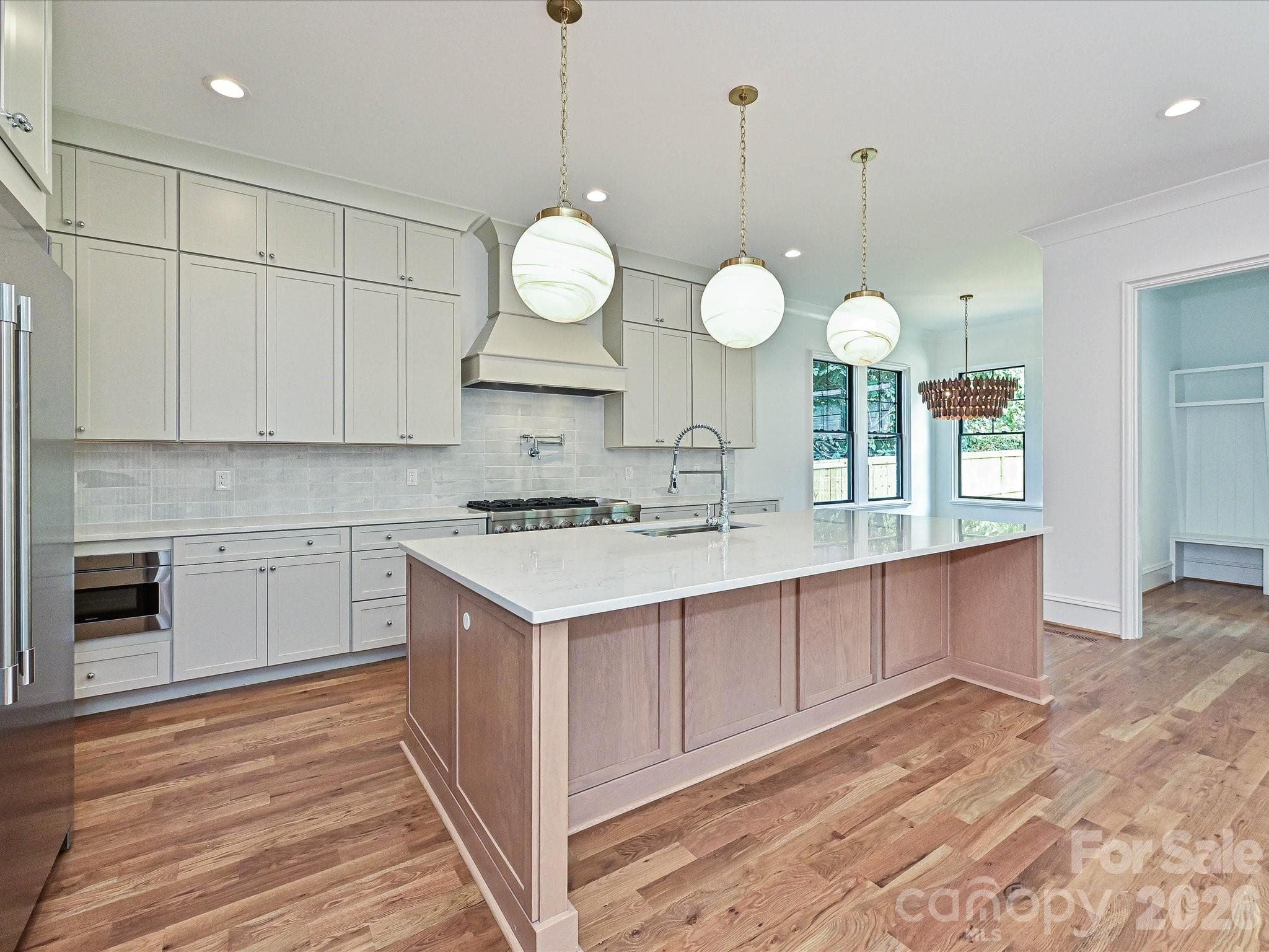 Single Family Residence at 2205 Shenandoah Avenue, Charlotte, photo 16 of 45