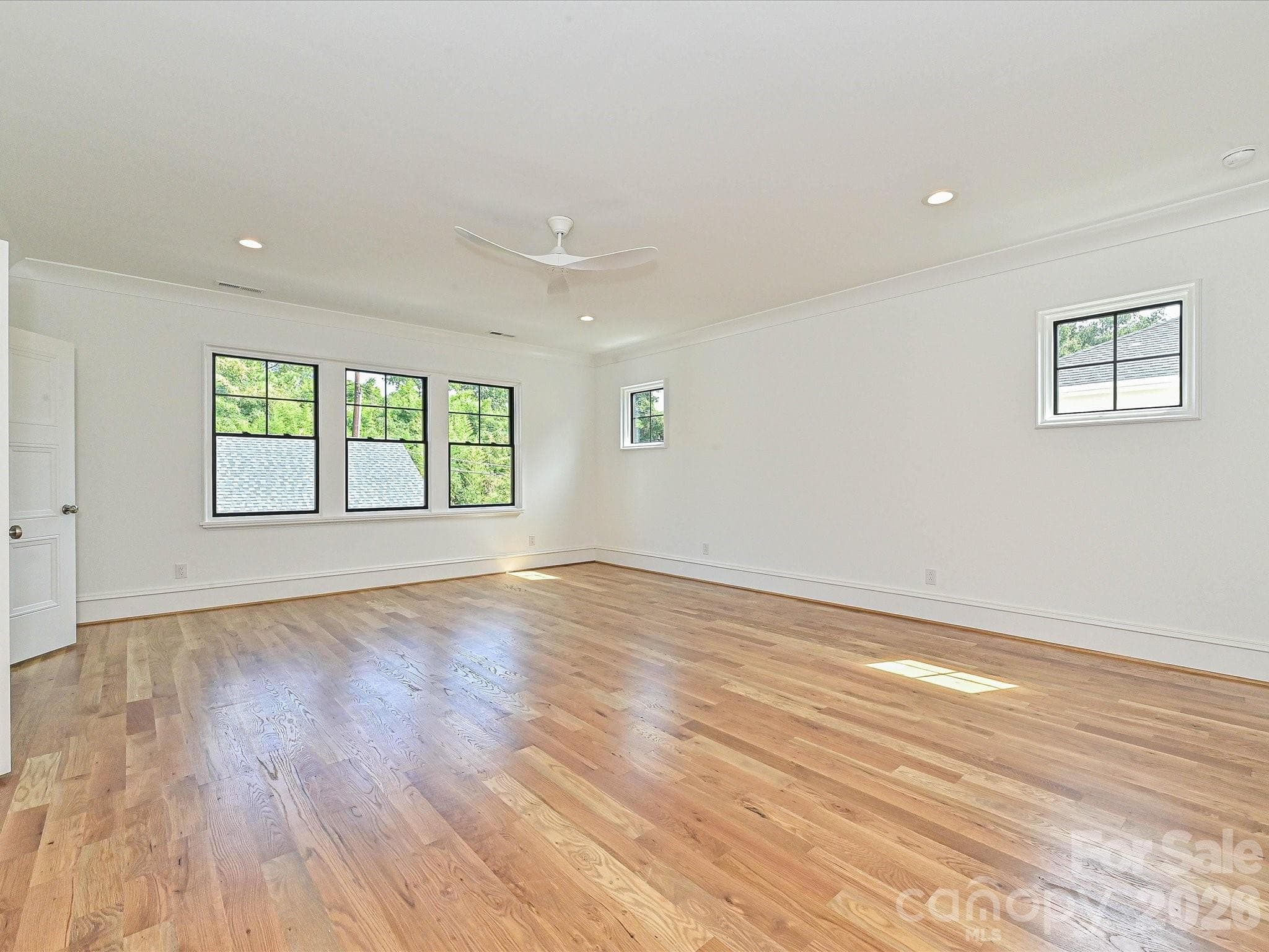 Single Family Residence at 2205 Shenandoah Avenue, Charlotte, photo 26 of 45