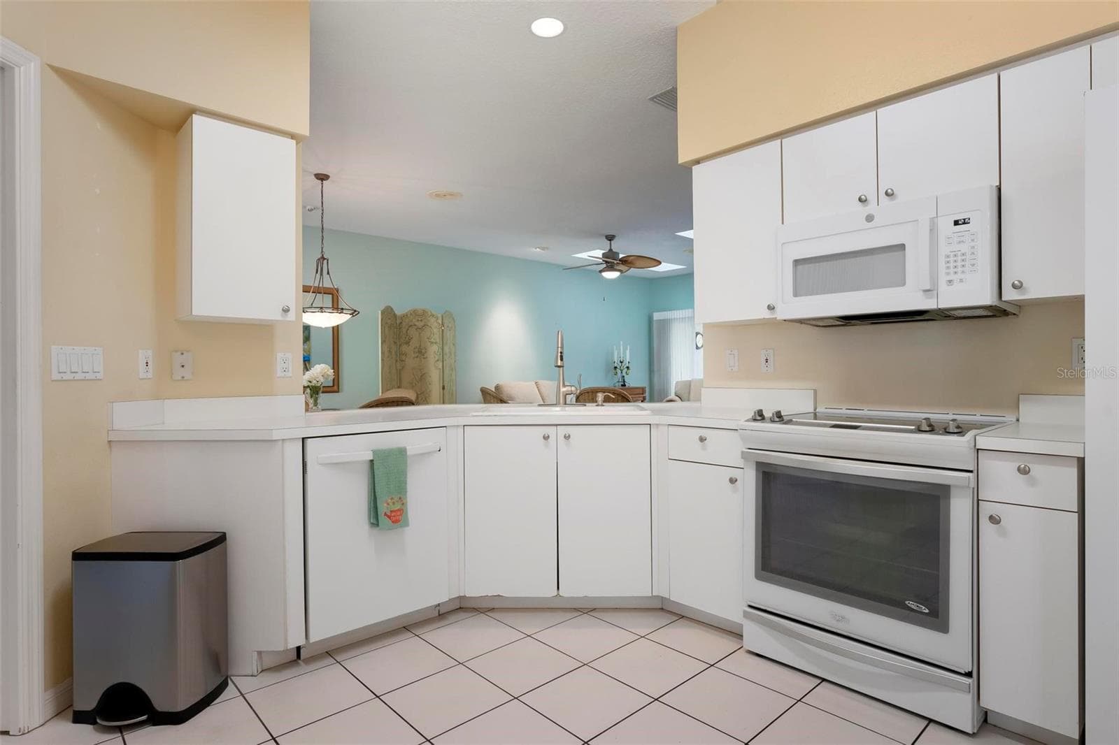 Condominium at 2794 MOSS OAK DR #2, SARASOTA, photo 23 of 41