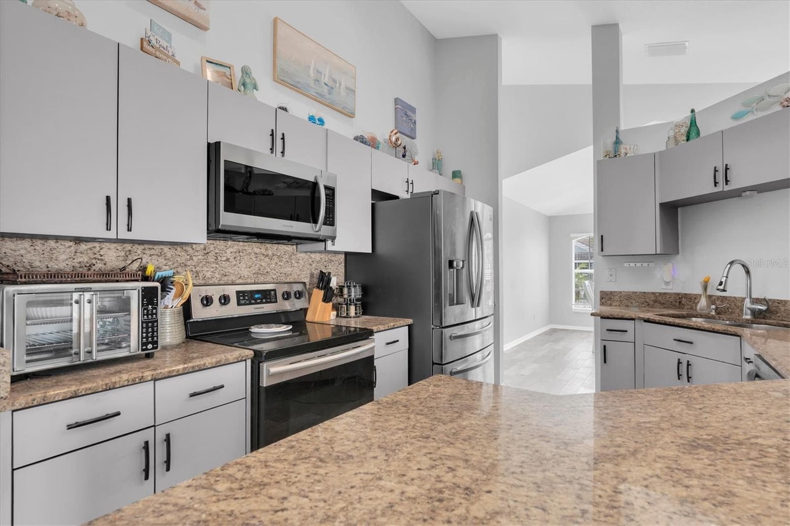Single Family Residence at 9535 PATRICIAN DR, NEW PORT RICHEY, photo 16 of 39