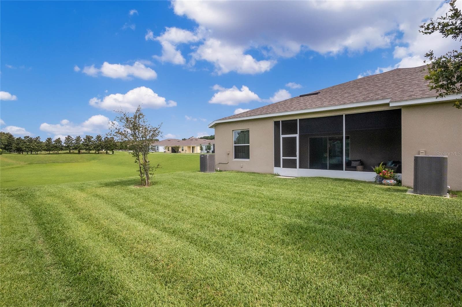Back of home. No neighbors on side and view of golf course and sunset views. - 4400 BEDFORD WAY, LEESBURG