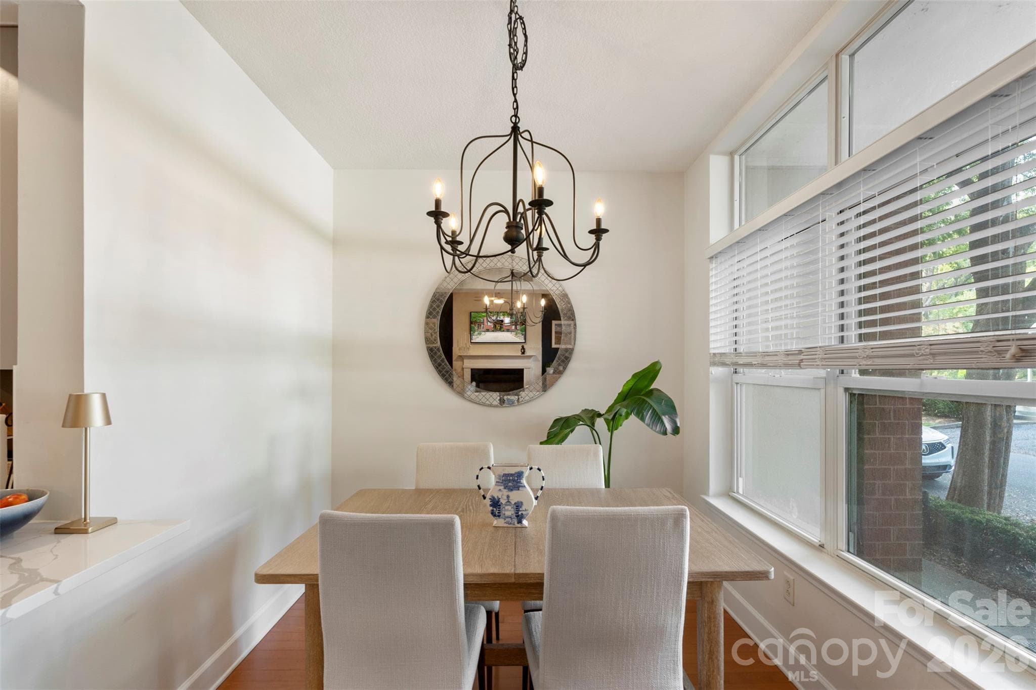 Condominium at 1320 Fillmore Avenue, Charlotte, photo 9 of 32