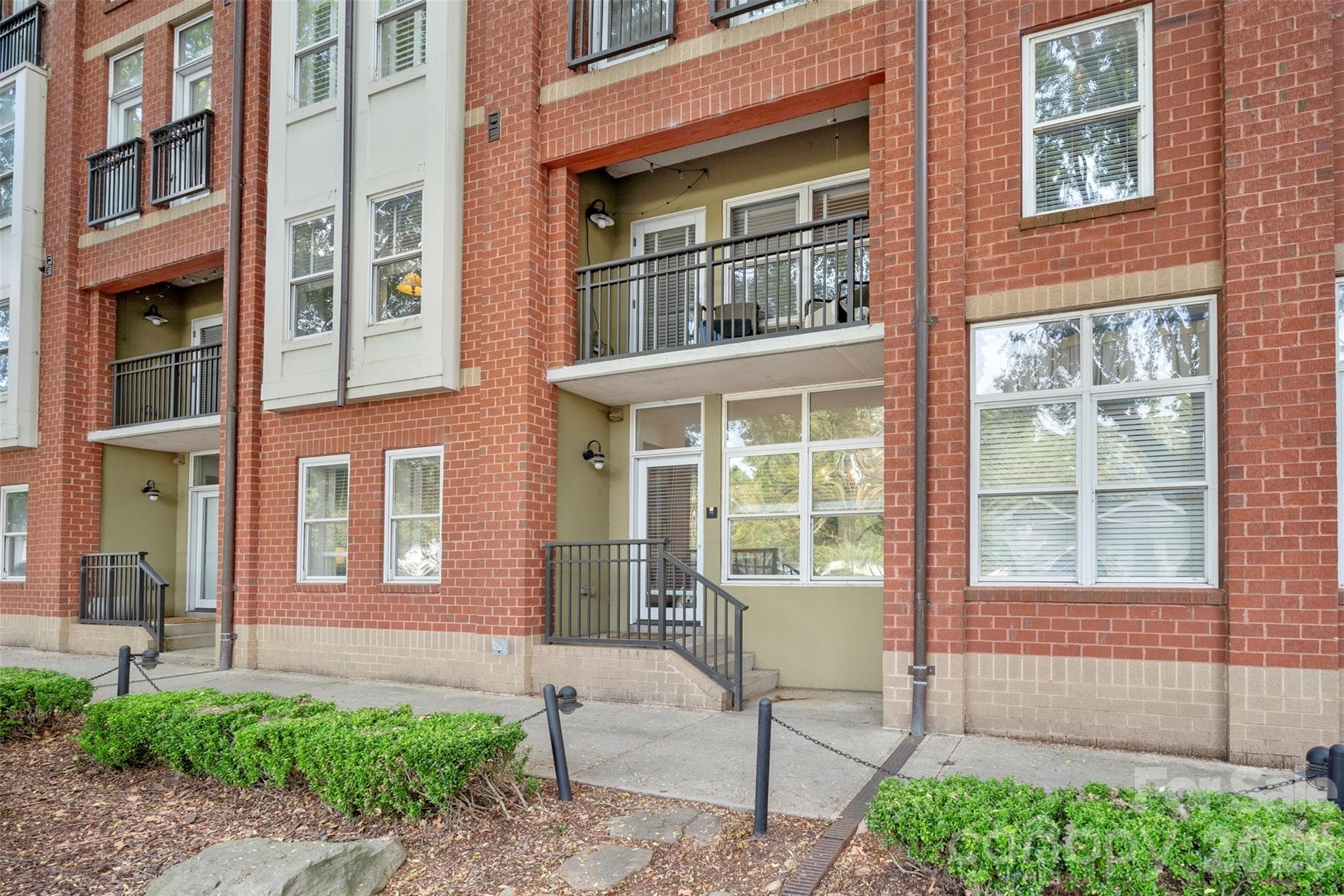 Condominium at 1320 Fillmore Avenue, Charlotte, photo 23 of 32