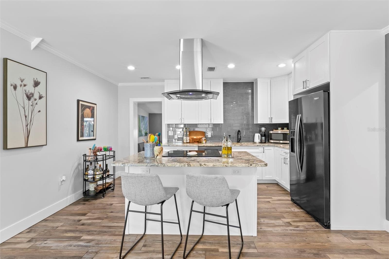 Light and Bright - 3501 BOCA CIEGA DR N, ST PETERSBURG