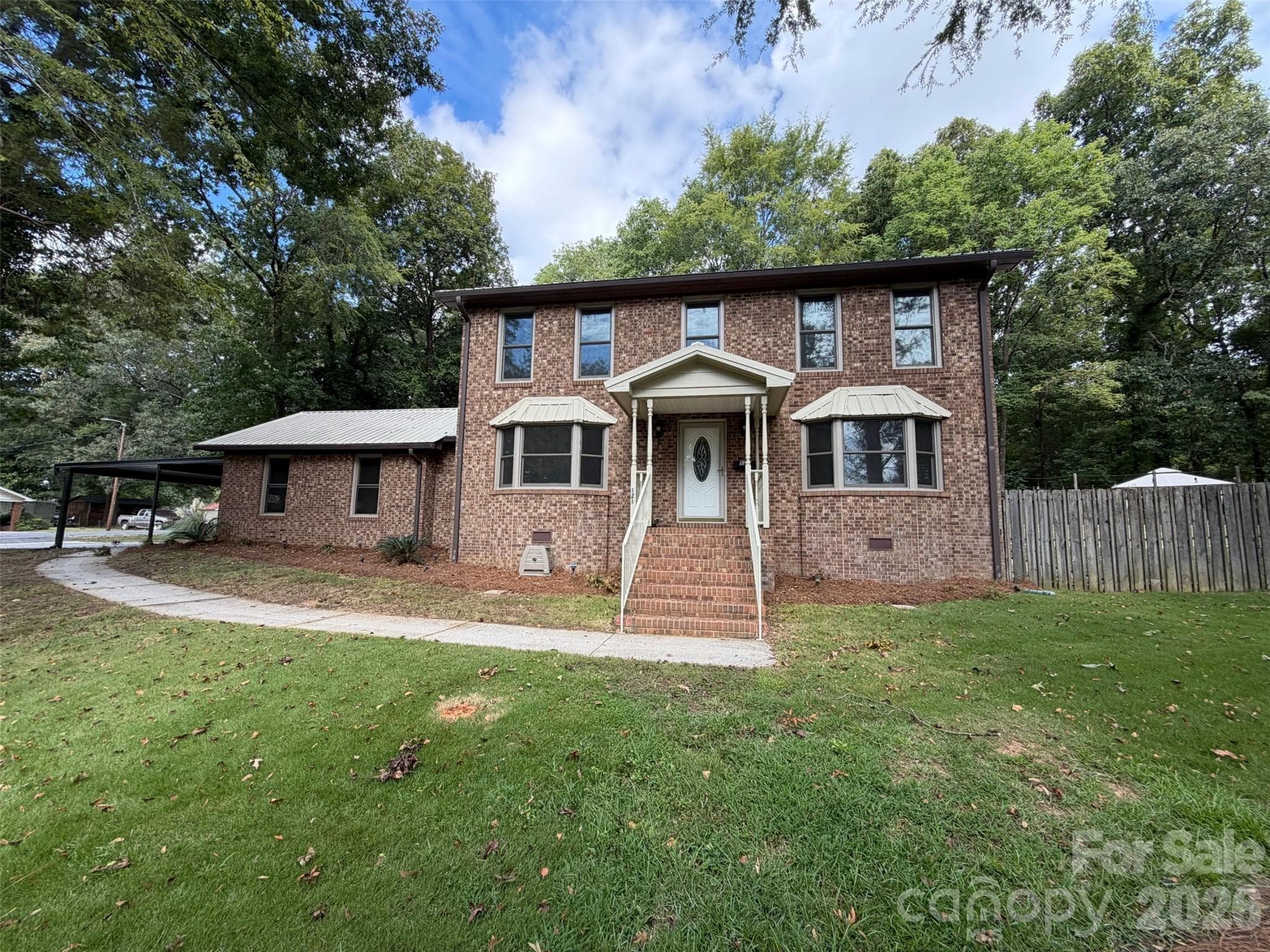 121 Goodman Circle NE