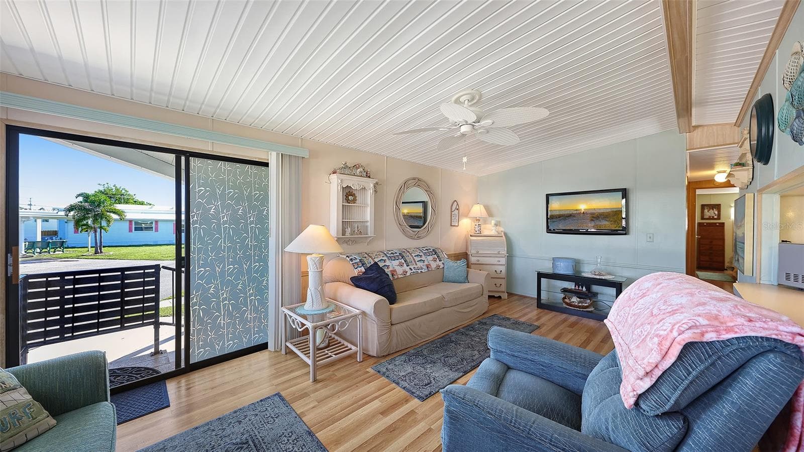 Manufactured Home at 2036 S MOBILE ESTATES DR, SARASOTA, photo 5 of 20