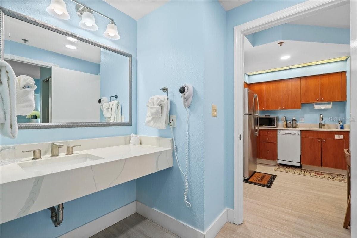 Condo - Hotel at 7601 CANADA AVE #611, ORLANDO, photo 23 of 27