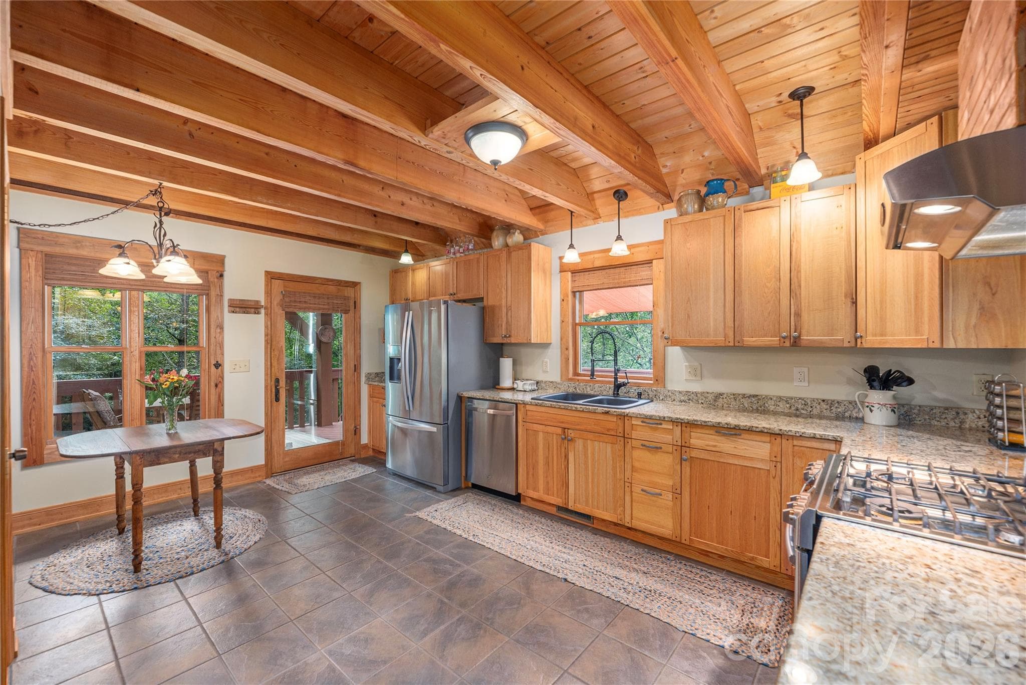 Open kitchen - 116 Ivy Road, Mills River