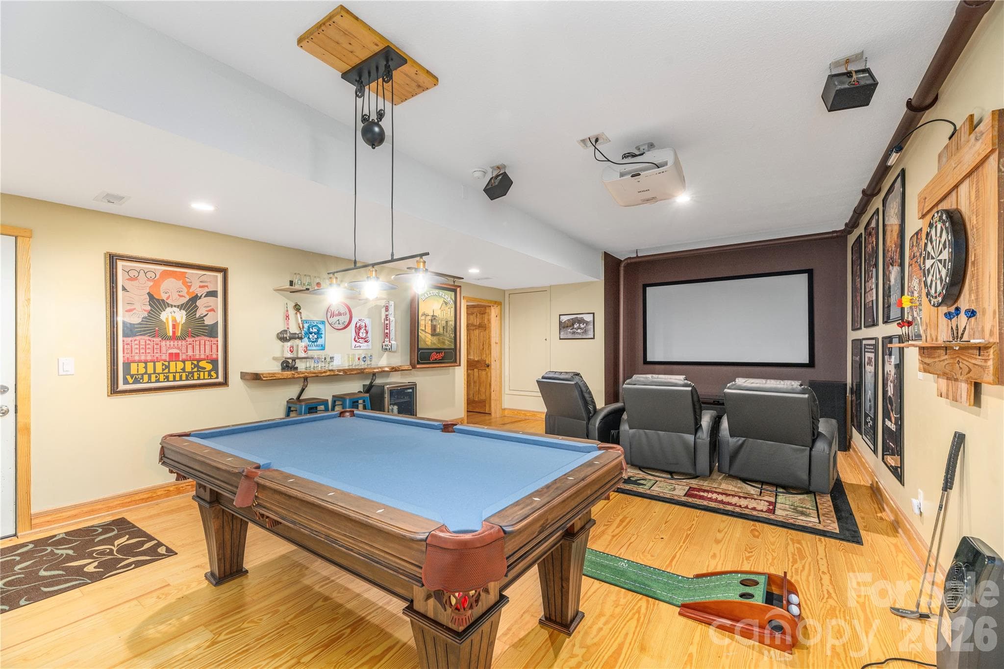 Theater and bar - 116 Ivy Road, Mills River