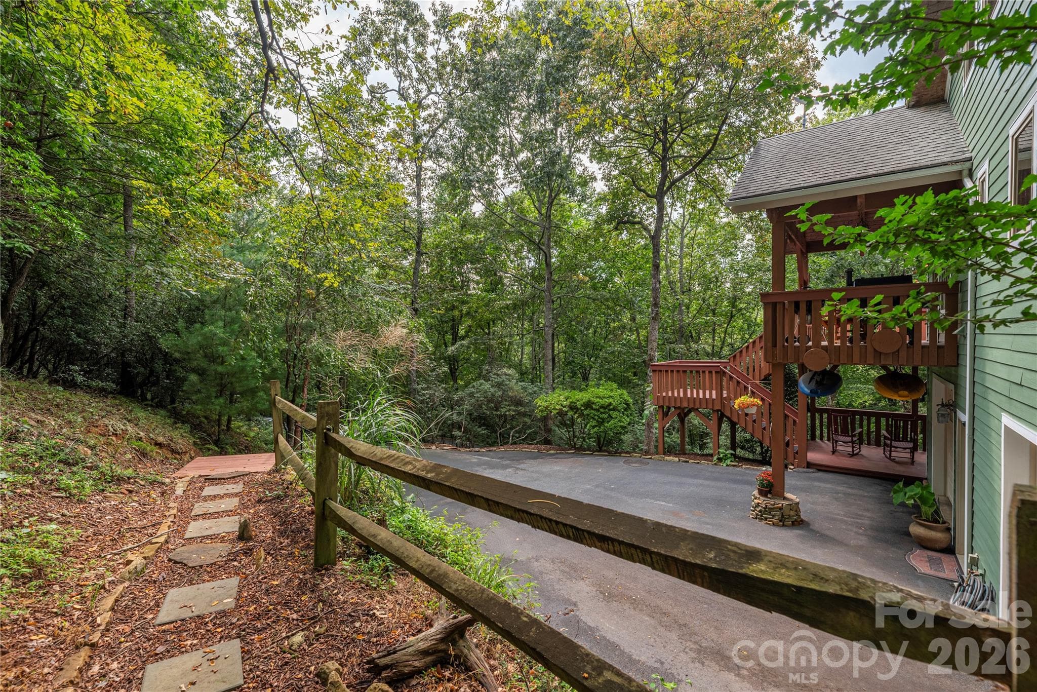 Quiet retreat - 116 Ivy Road, Mills River