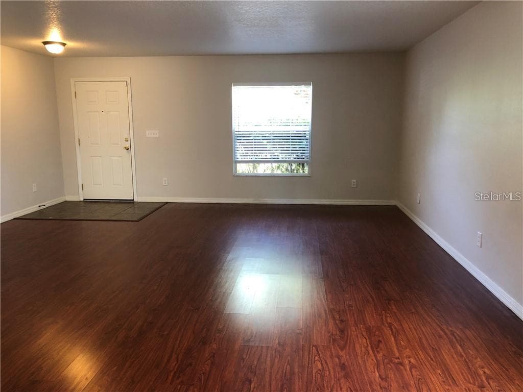 Single Family Residence at 5116 CELLO WOOD LN, WESLEY CHAPEL, photo 4 of 24
