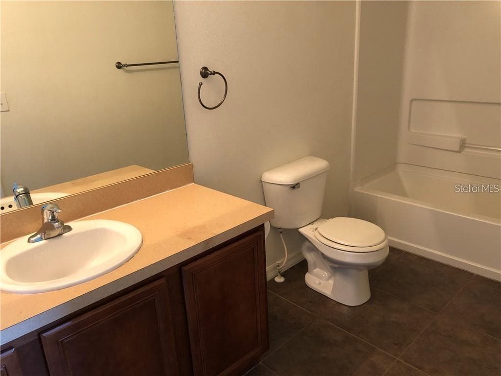 Single Family Residence at 5116 CELLO WOOD LN, WESLEY CHAPEL, photo 17 of 24