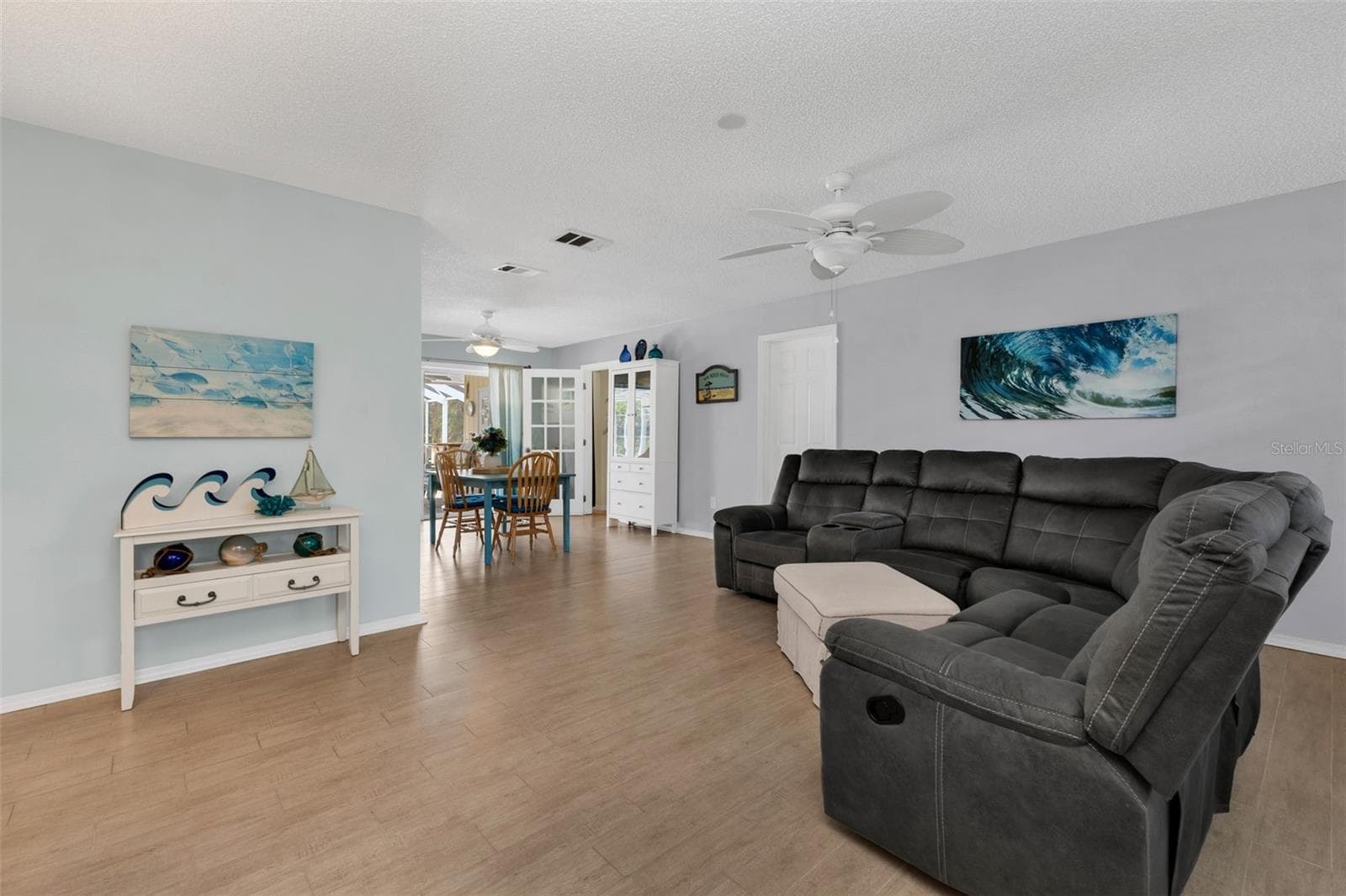 Single Family Residence at 9371 HEARTWELLVILLE AVE, ENGLEWOOD, photo 6 of 38