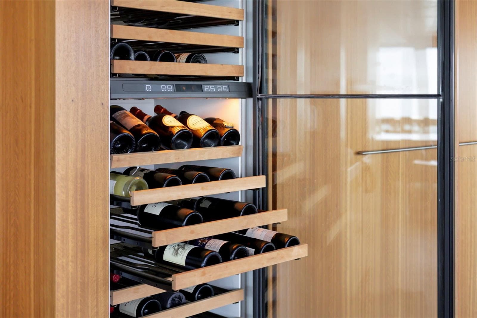 Wine - 5400 OCEAN BLVD #15 1-4, SARASOTA