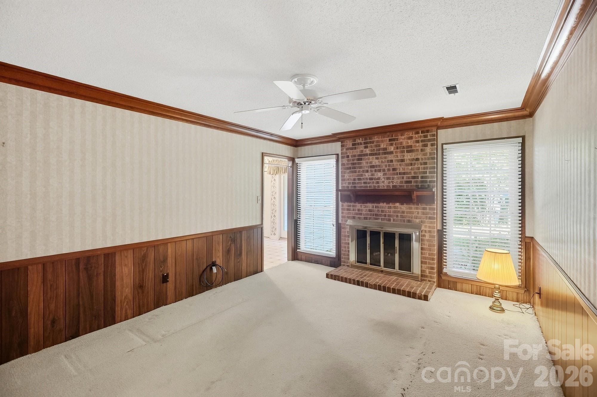Den w/fireplace - 4218 Woodglen Lane, Charlotte