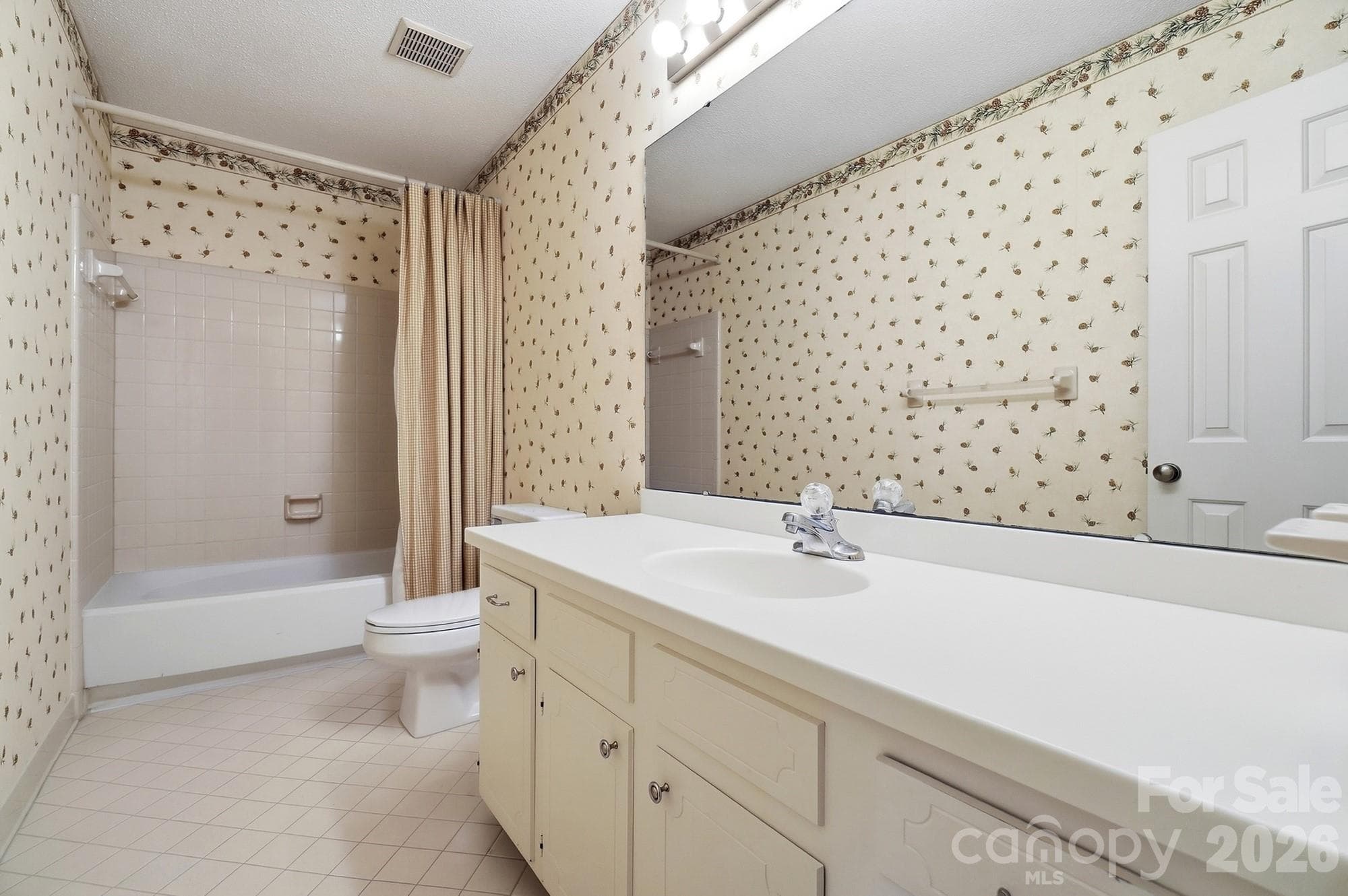 2nd Full Bathroom - 4218 Woodglen Lane, Charlotte