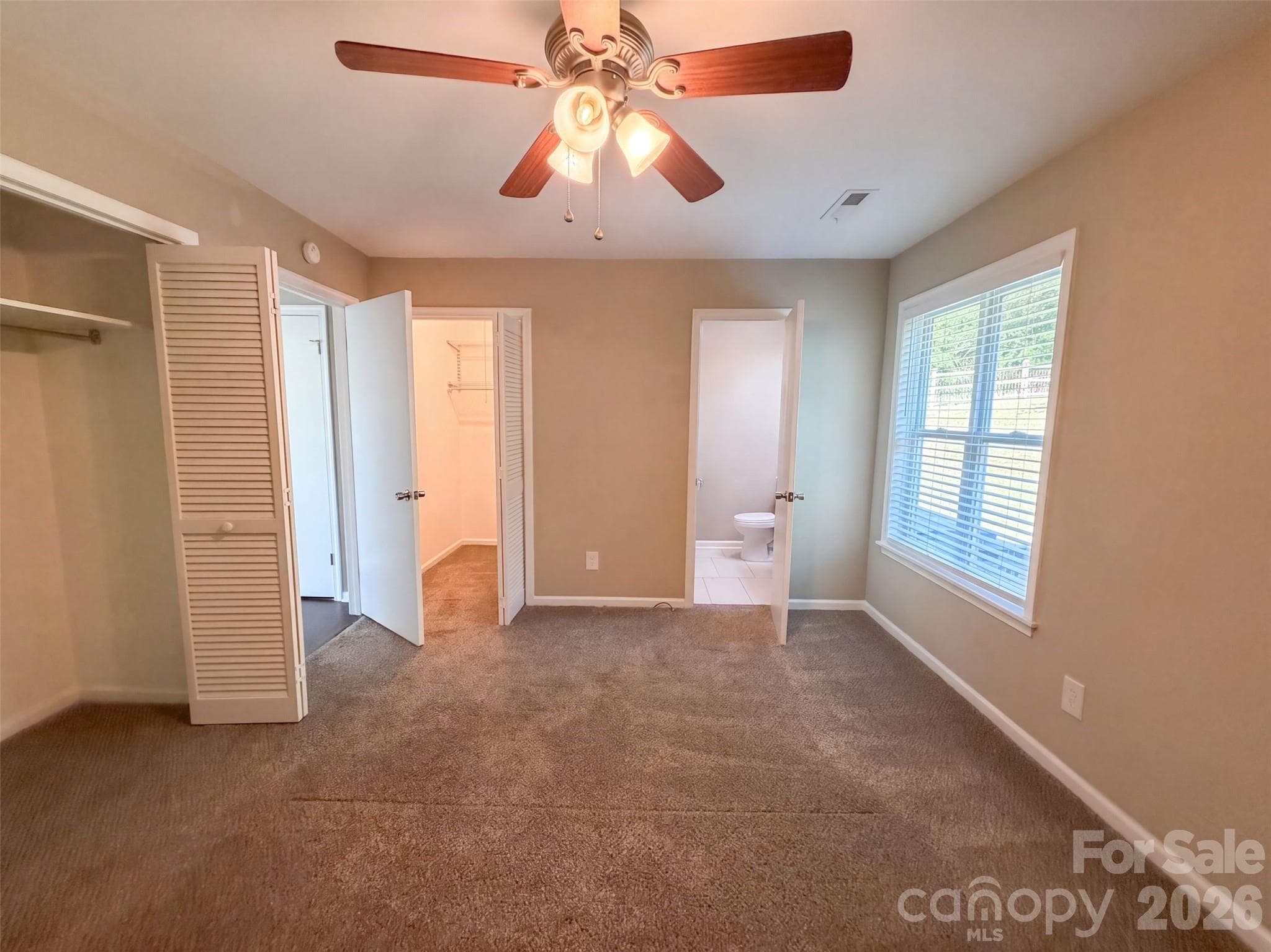 Single Family Residence at 6009 Lanai Lane, Tega Cay, photo 4 of 16