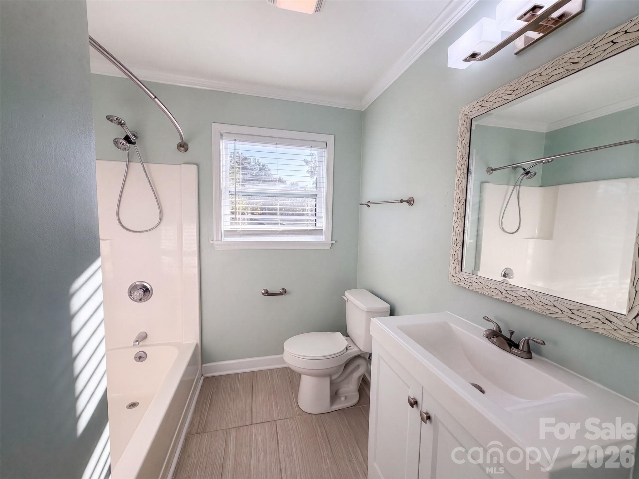 Single Family Residence at 6009 Lanai Lane, Tega Cay, photo 9 of 16