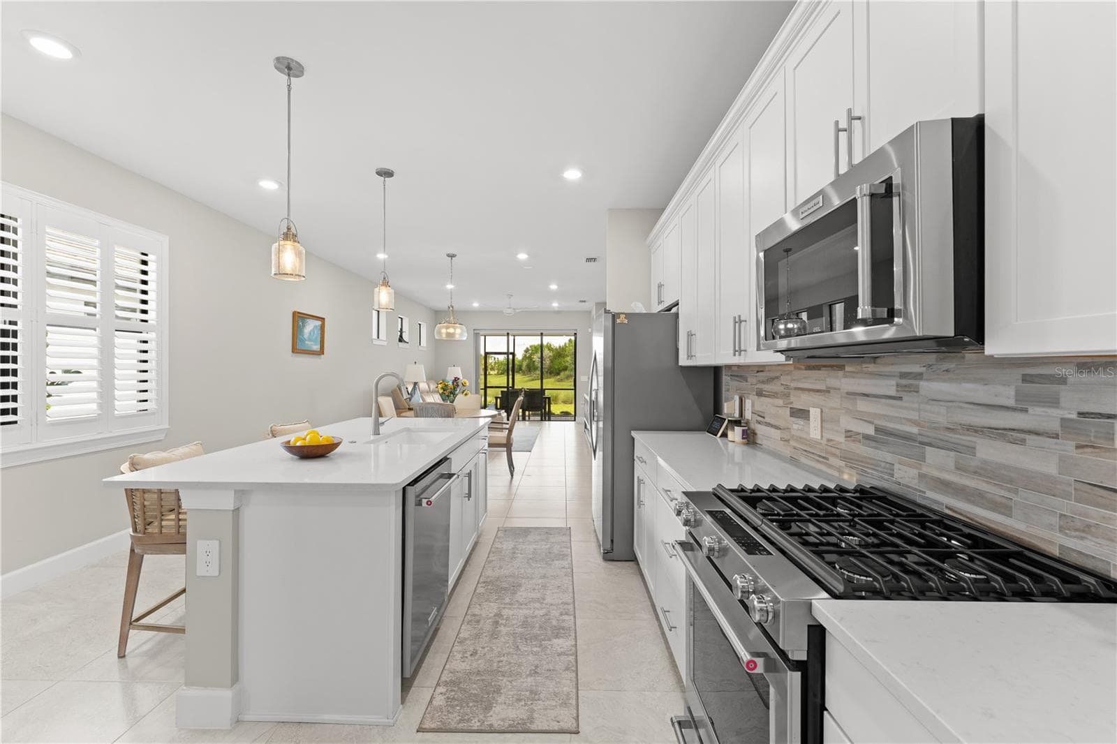 Gas appliances - 6332 WINDING PINE DR, NOKOMIS